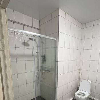 Продается 1-комнатная квартира, 74 м²