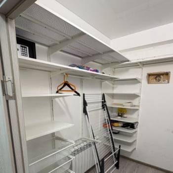 Продается 1-комнатная квартира, 74 м²