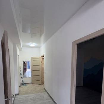 Продается 1-комнатная квартира, 74 м²