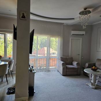 Продается Многокомнатная квартира, 130 м²