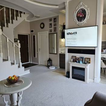 Продается Многокомнатная квартира, 130 м²