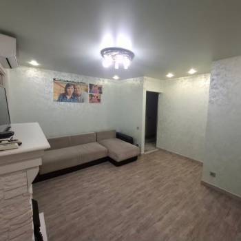 Продается 3-х комнатная квартира, 43,9 м²