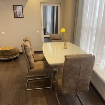 Продается 3-х комнатная квартира, 105 м²