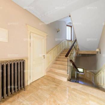 Продается Дом, 650 м²