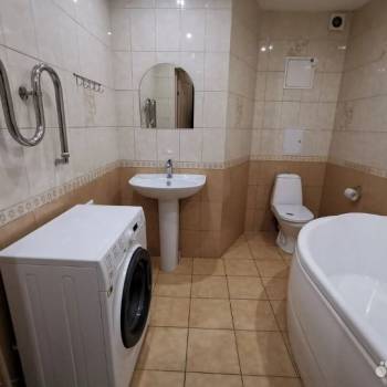 Сдается 2-х комнатная квартира, 56 м²