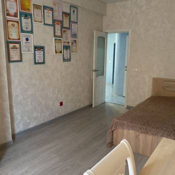 Продается Многокомнатная квартира, 83,2 м²