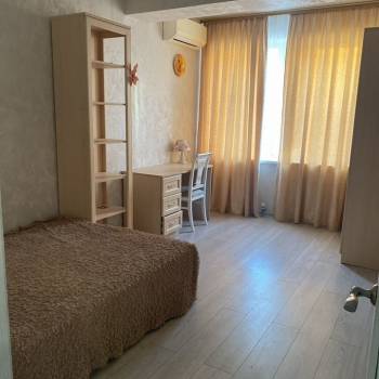 Продается Многокомнатная квартира, 83,2 м²