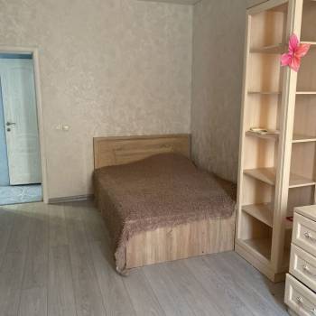 Продается Многокомнатная квартира, 83,2 м²