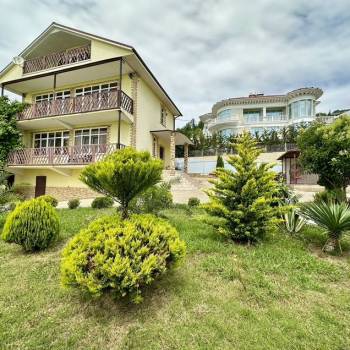 Продается Дом, 295 м²