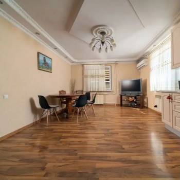 Продается Дом, 200 м²