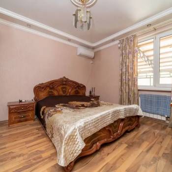 Продается Дом, 200 м²