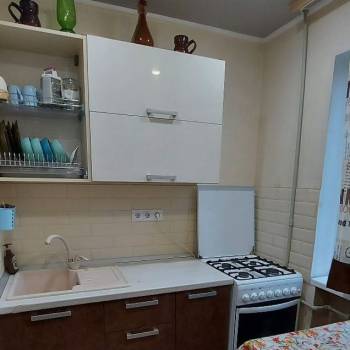 Продается 2-х комнатная квартира, 424 м²