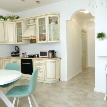 Продается Многокомнатная квартира, 82 м²