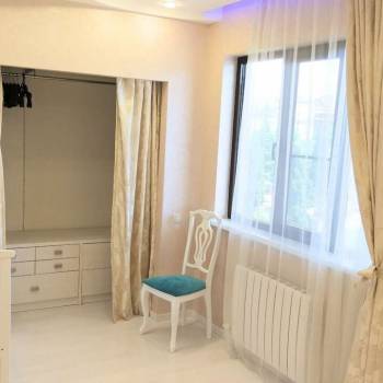 Сдается 2-х комнатная квартира, 77 м²