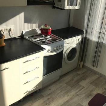 Продается 1-комнатная квартира, 32 м²