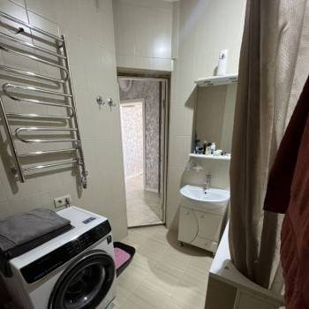 Продается 1-комнатная квартира, 49,6 м²