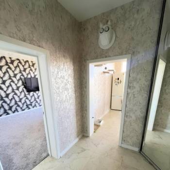 Продается 1-комнатная квартира, 49,6 м²