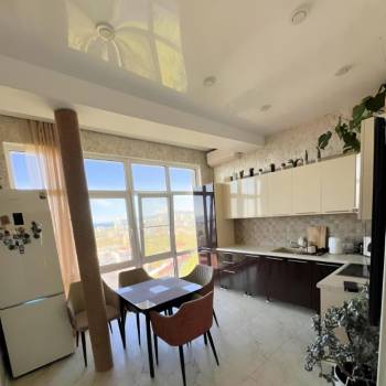 Продается 1-комнатная квартира, 49,6 м²