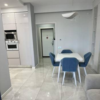 Сдается 2-х комнатная квартира, 96 м²