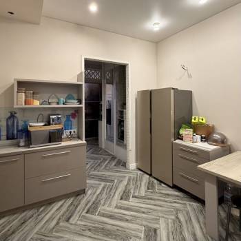 Продается 1-комнатная квартира, 45 м²