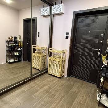 Продается 1-комнатная квартира, 46 м²