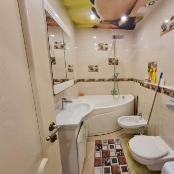 Продается 1-комнатная квартира, 45 м²
