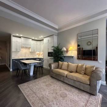 Продается 2-х комнатная квартира, 80 м²