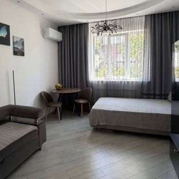 Продается 1-комнатная квартира, 35 м²