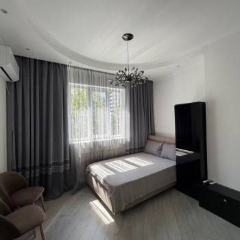 Продается 1-комнатная квартира, 35 м²