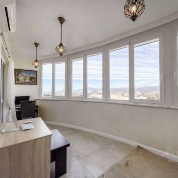 Продается 3-х комнатная квартира, 120 м²