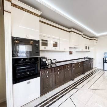 Продается 3-х комнатная квартира, 120 м²