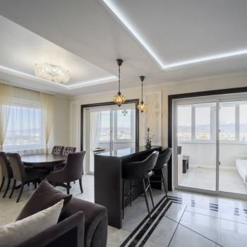 Продается 3-х комнатная квартира, 120 м²