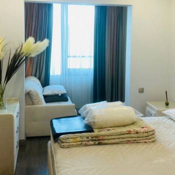 Сдается 2-х комнатная квартира, 80 м²