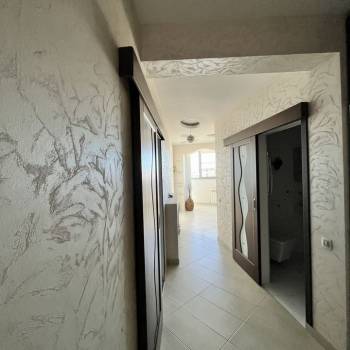 Сдается 1-комнатная квартира, 53 м²