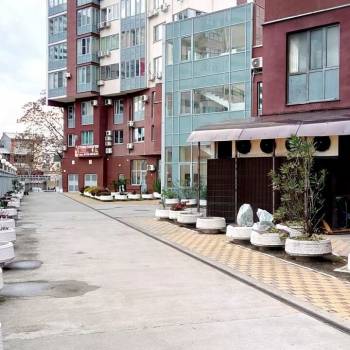 Сдается 1-комнатная квартира, 53 м²