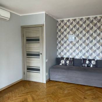 Продается 3-х комнатная квартира, 47 м²