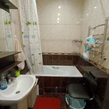 Сдается 2-х комнатная квартира, 64 м²