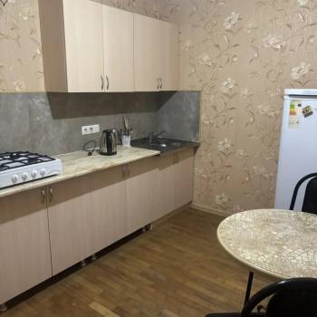 Сдается 1-комнатная квартира, 40 м²