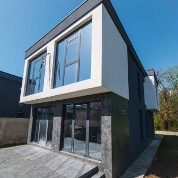Продается Дом, 140 м²