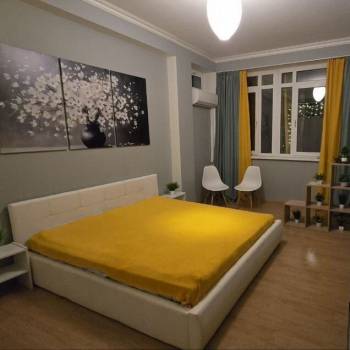 Продается 1-комнатная квартира, 63,6 м²
