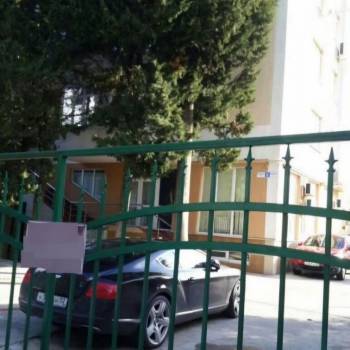 Продается 1-комнатная квартира, 63,6 м²