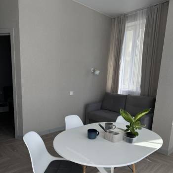 Продается 1-комнатная квартира, 39 м²