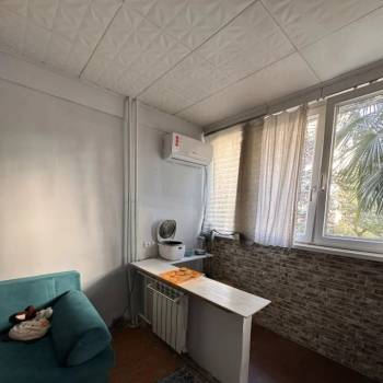 Продается 1-комнатная квартира, 18 м²