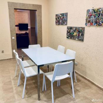 Продается Многокомнатная квартира, 132 м²