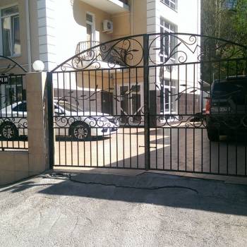 Продается Многокомнатная квартира, 132 м²