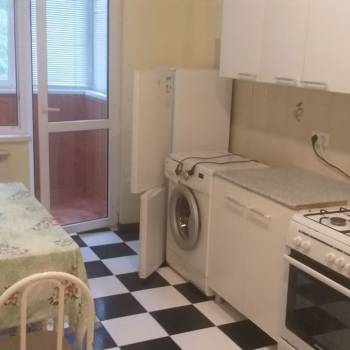 Сдается 1-комнатная квартира, 39 м²