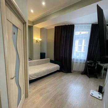 Продается 1-комнатная квартира, 36 м²