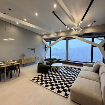 Продается 1-комнатная квартира, 64 м²