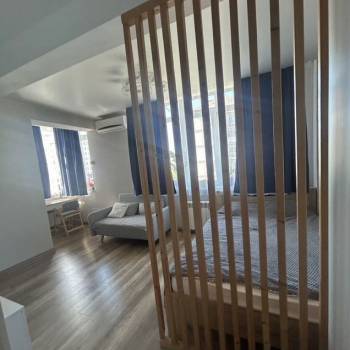 Продается 1-комнатная квартира, 42 м²
