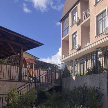 Продается 1-комнатная квартира, 35 м²
